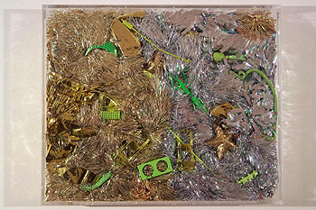 Title: Silver threads and golden needles ( Fils d'argent et aiguilles d'or ) - Recycled plastic and found object sculptures by Diana Boulay - made of discarded plastic objects - Colorful environmental artwork