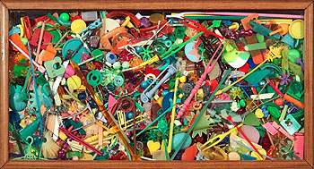 Title: End of day ( Fin du jour ) - Recycled plastic and found object sculptures by Diana Boulay - made of discarded plastic objects - Colorful environmental artwork